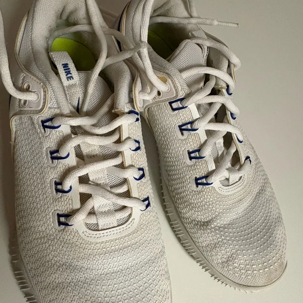 White and Blue Nike Volleyball  Shoes - Picture 2 of 6